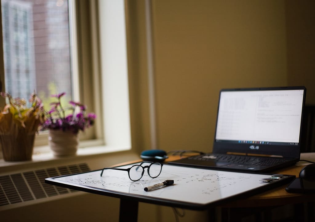 What are the best college advice everyone should know?